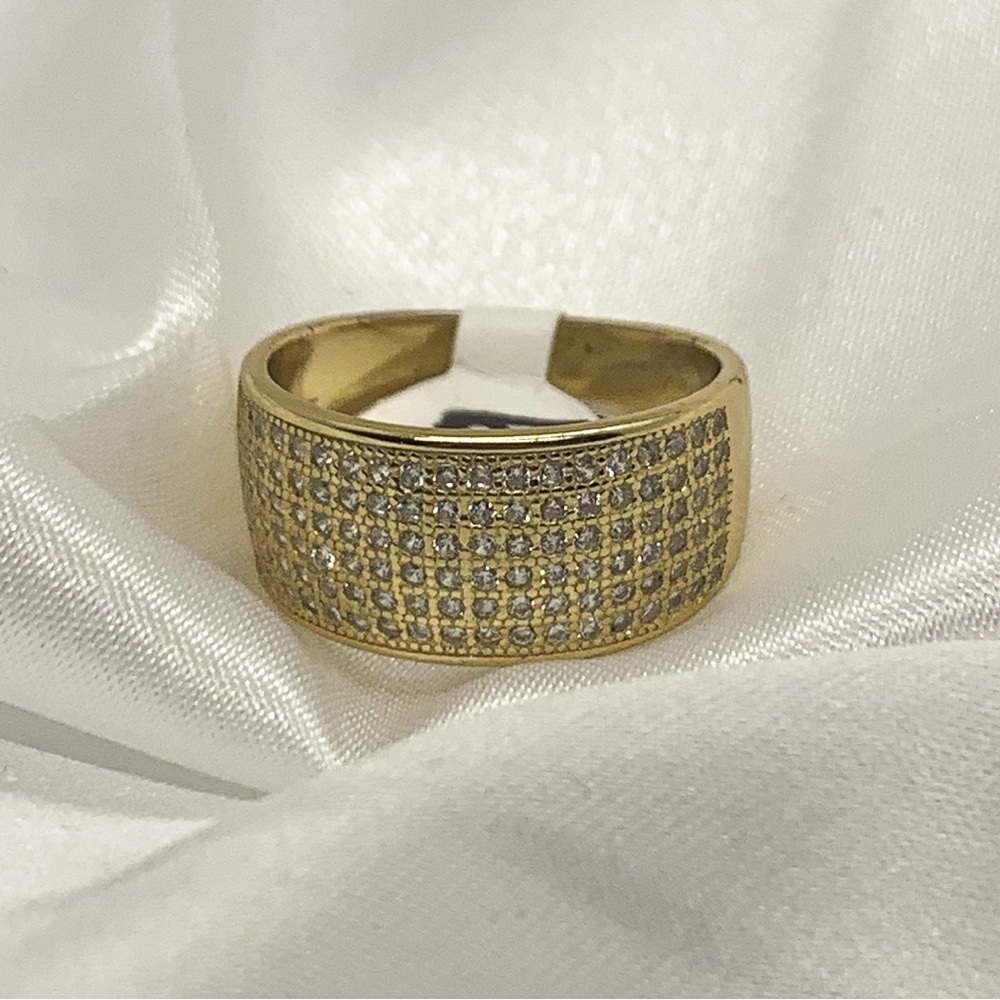 Elegant Gold and Silver Women's Ring